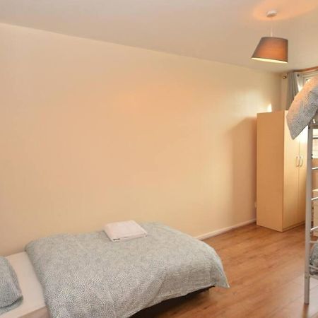 Spacious 2Bedroom Condo With Patio By Excel Centre Londres Exterior foto