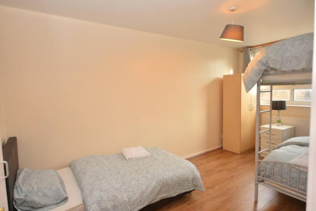 Spacious 2Bedroom Condo With Patio By Excel Centre Londres Exterior foto